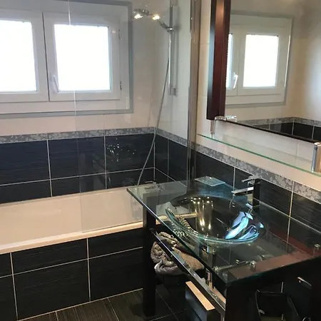 Le Jardin De La Cite Nocleg ze śniadaniem