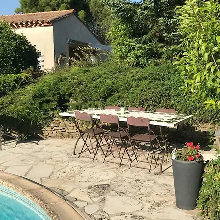 Le Jardin De La Cite 3*