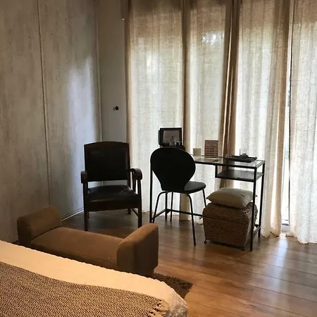 Bed and breakfast Le Jardin De La Cite Carcasona