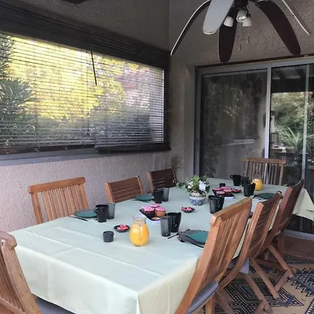 Le Jardin De La Cite Bed and Breakfast 3*