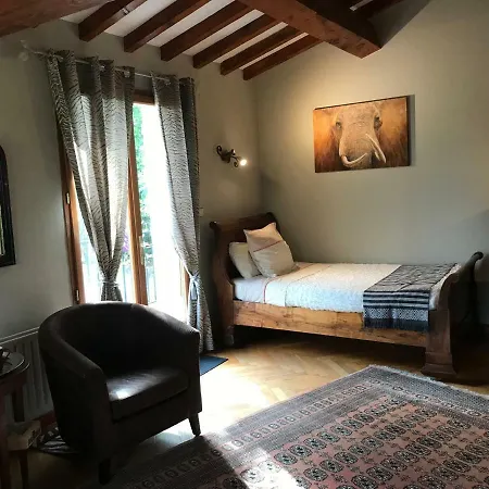 Le Jardin De La Cite Nocleg ze śniadaniem