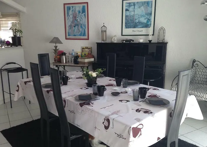 Frühstückspension Le Jardin De La Cite