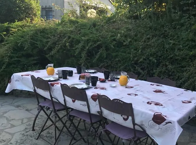 فندق مبيت وإفطار Le Jardin De La Cite 3*