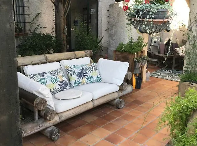 Le Jardin De La Cite 3*