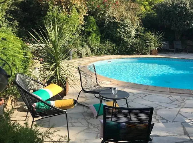 Bed and breakfast Le Jardin De La Cite